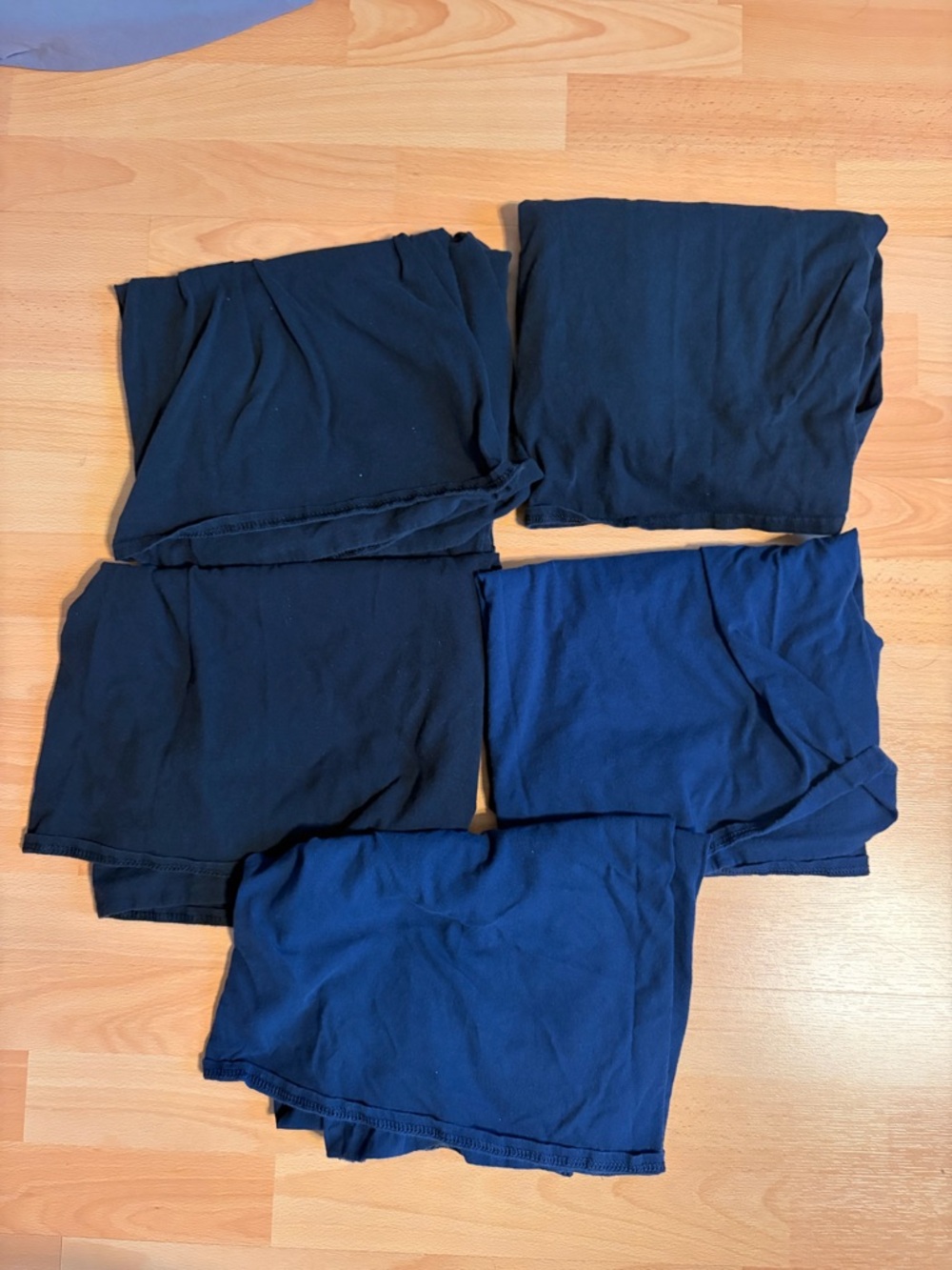 Bundle of 5 shirts